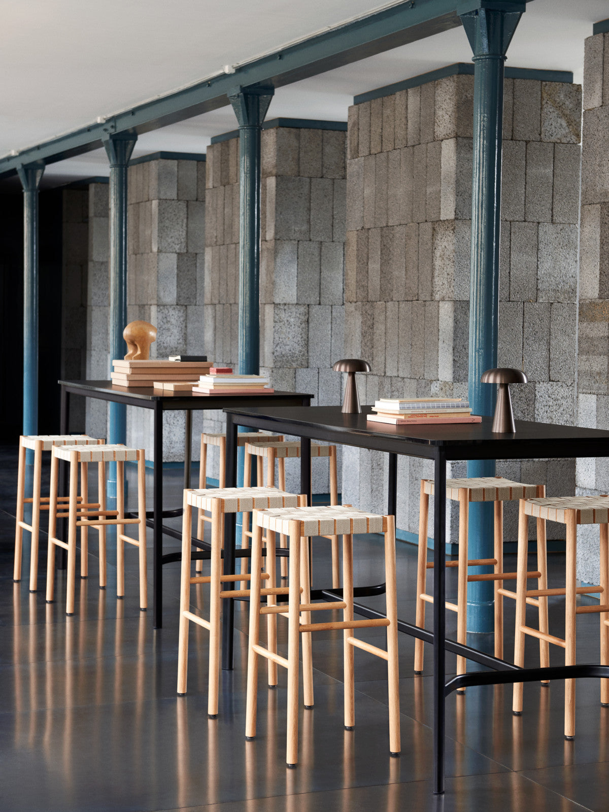 Masa De Bar Drip HW64