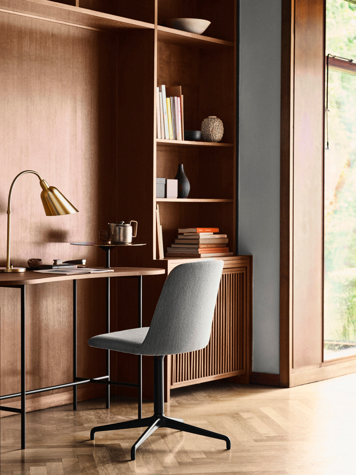 Rely Meeting Chair HW13 - 4-Star Swivel Base - Fully Upholstered