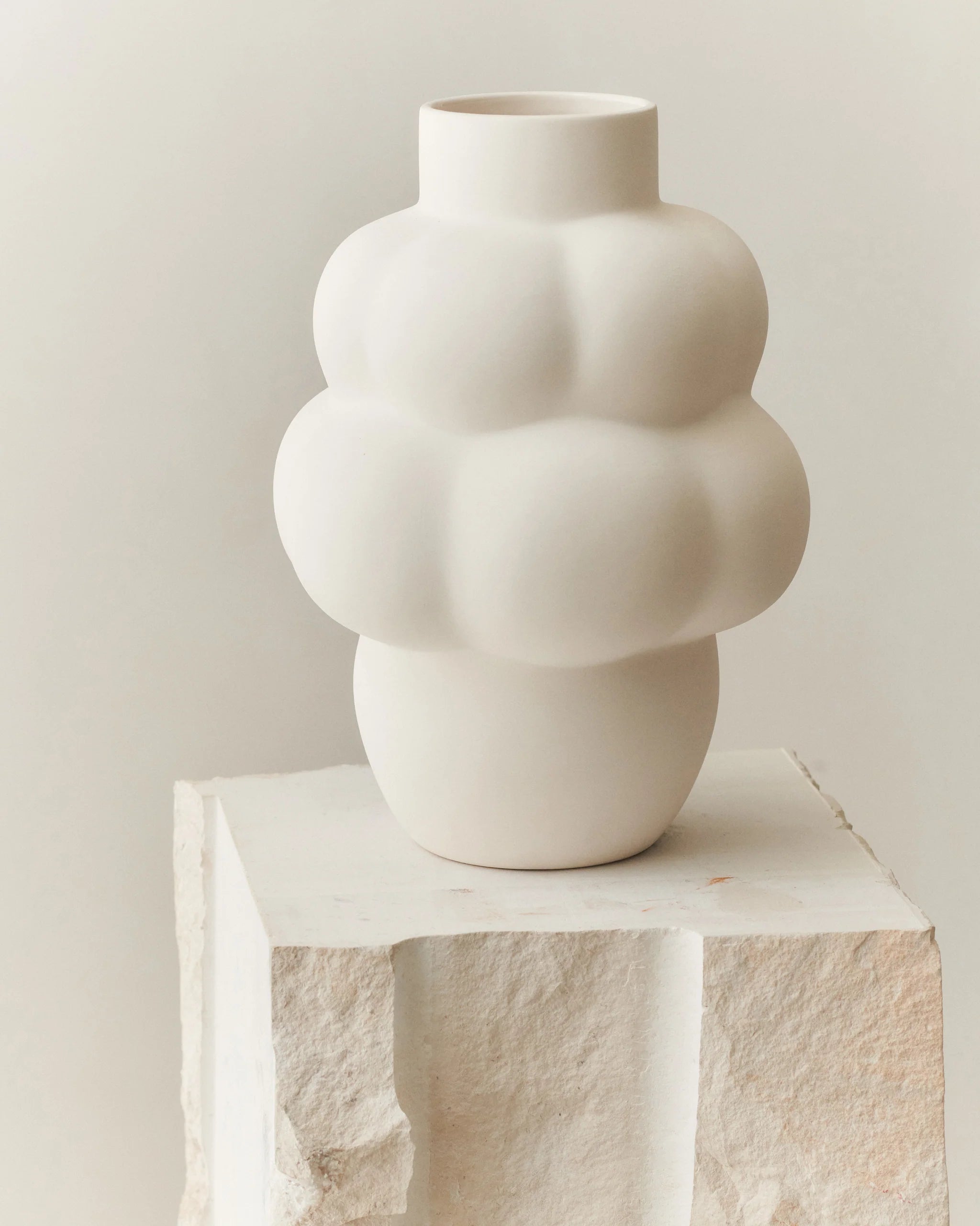 Ceramic Balloon Vase 04 Grande Raw White