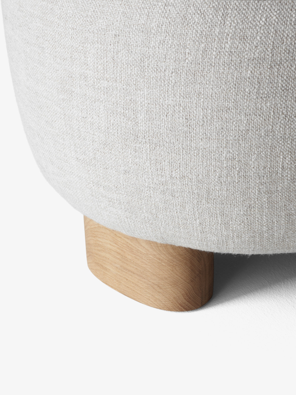 Margas Lounge Chair LC1