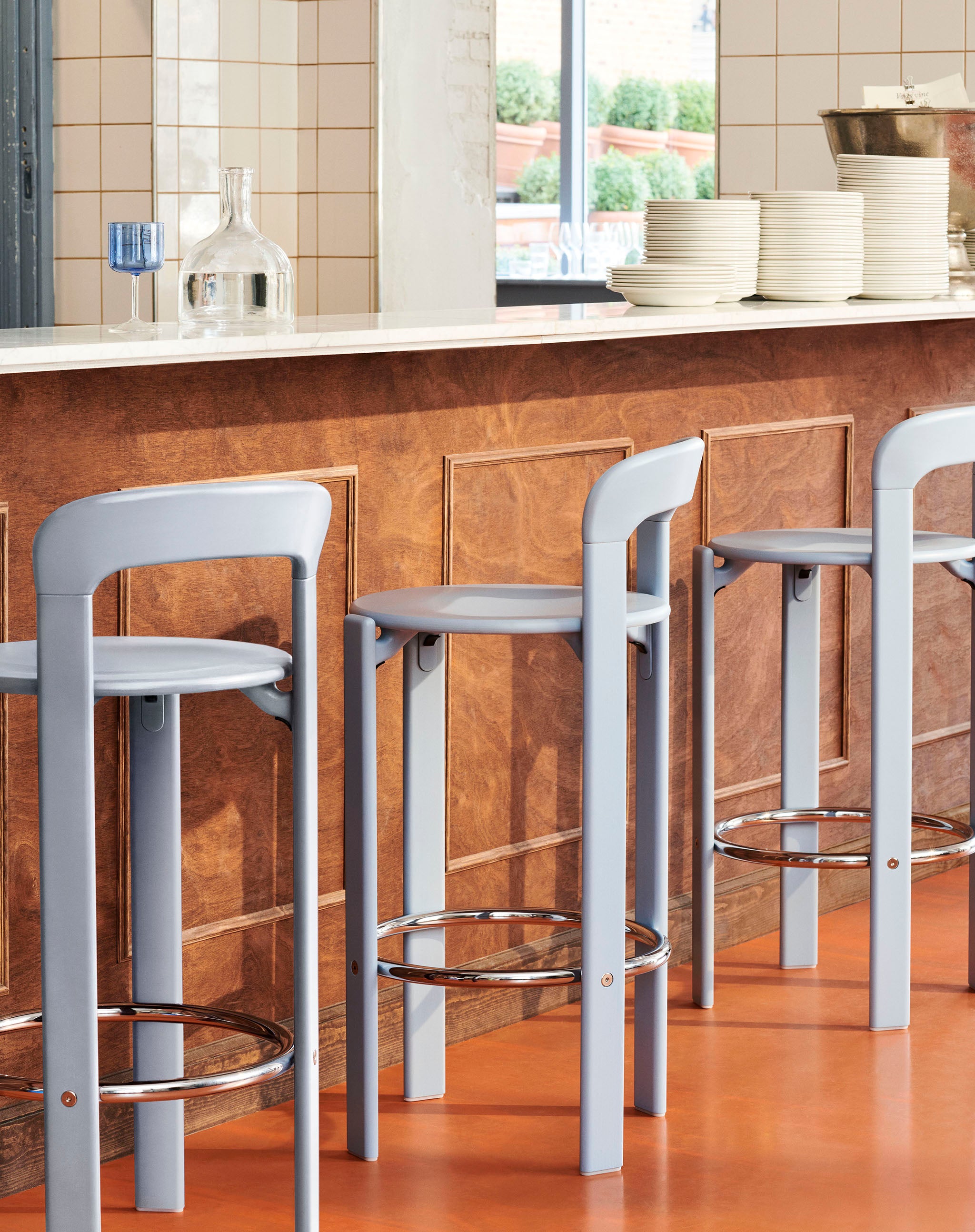 Rey Bar Stool H75 - Scarlet Red