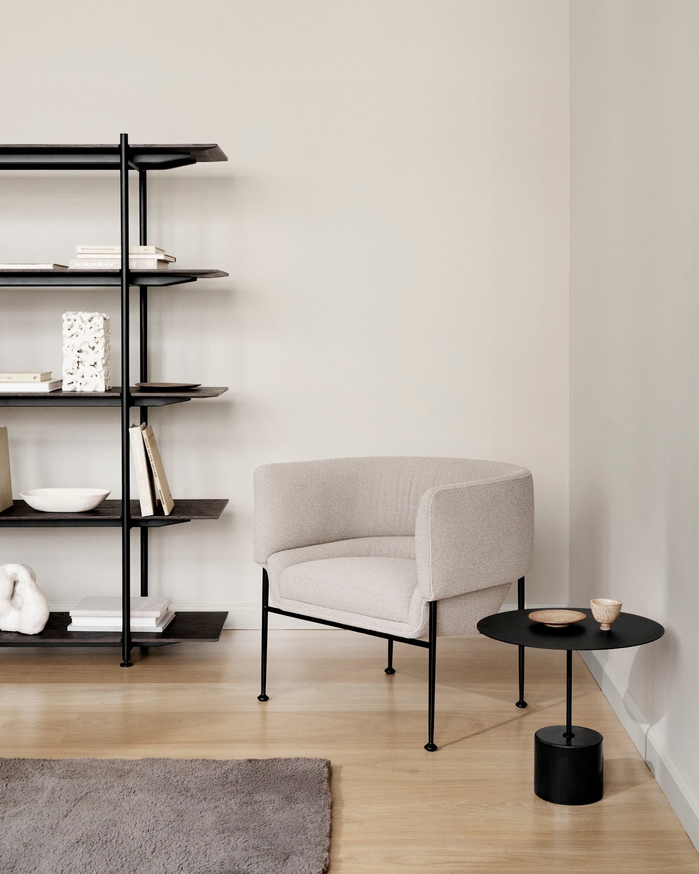 Collar Lounge Chair
