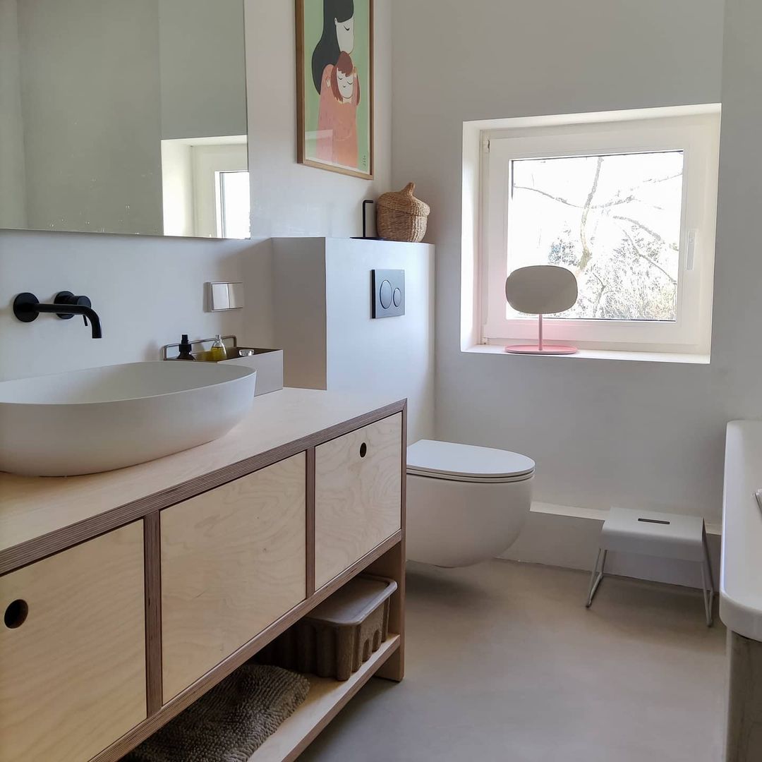A-Stool - White