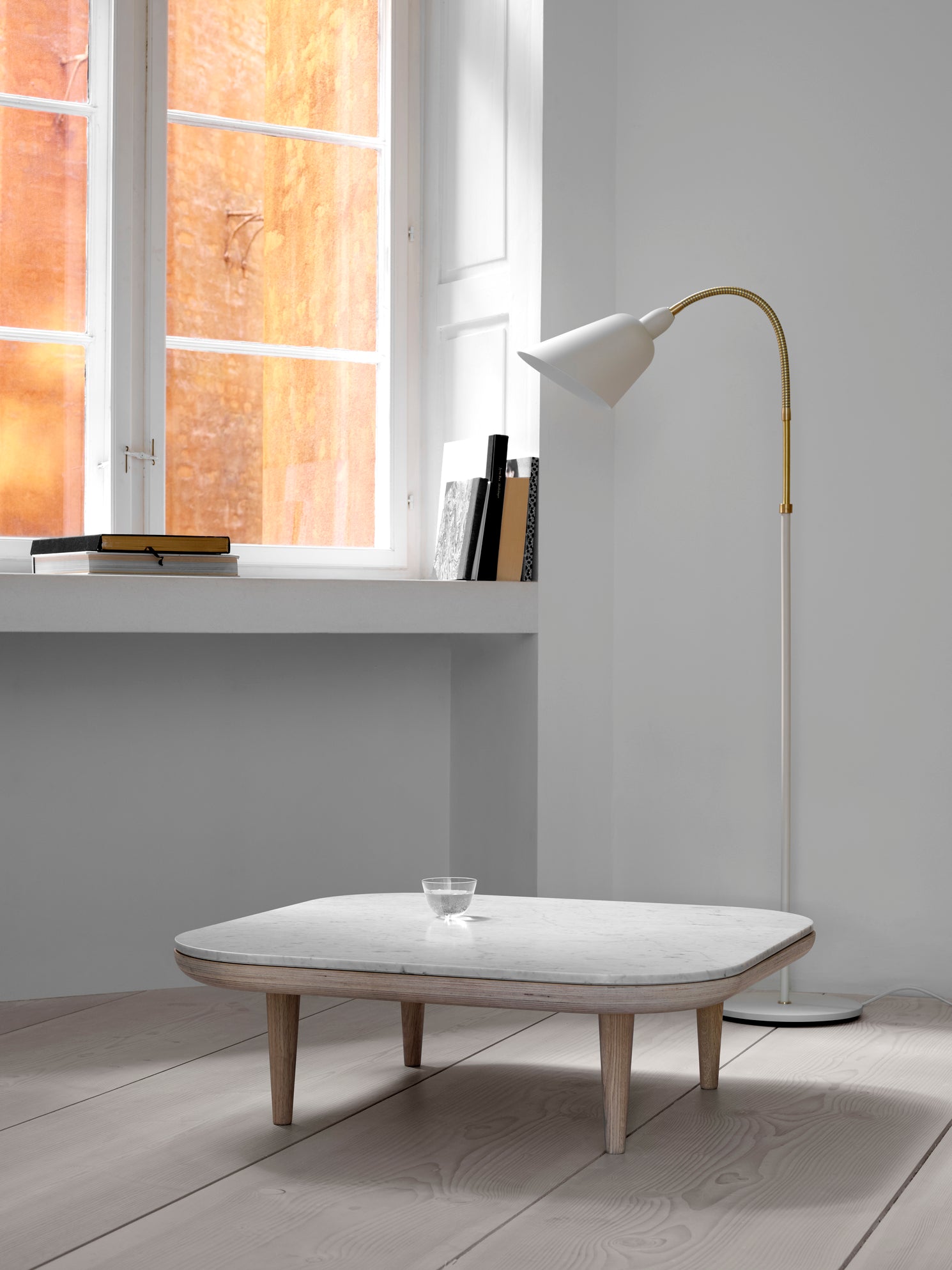 Fly Lounge Table SC4, Small - White Oiled Oak w. honed Bianco Carrara marble