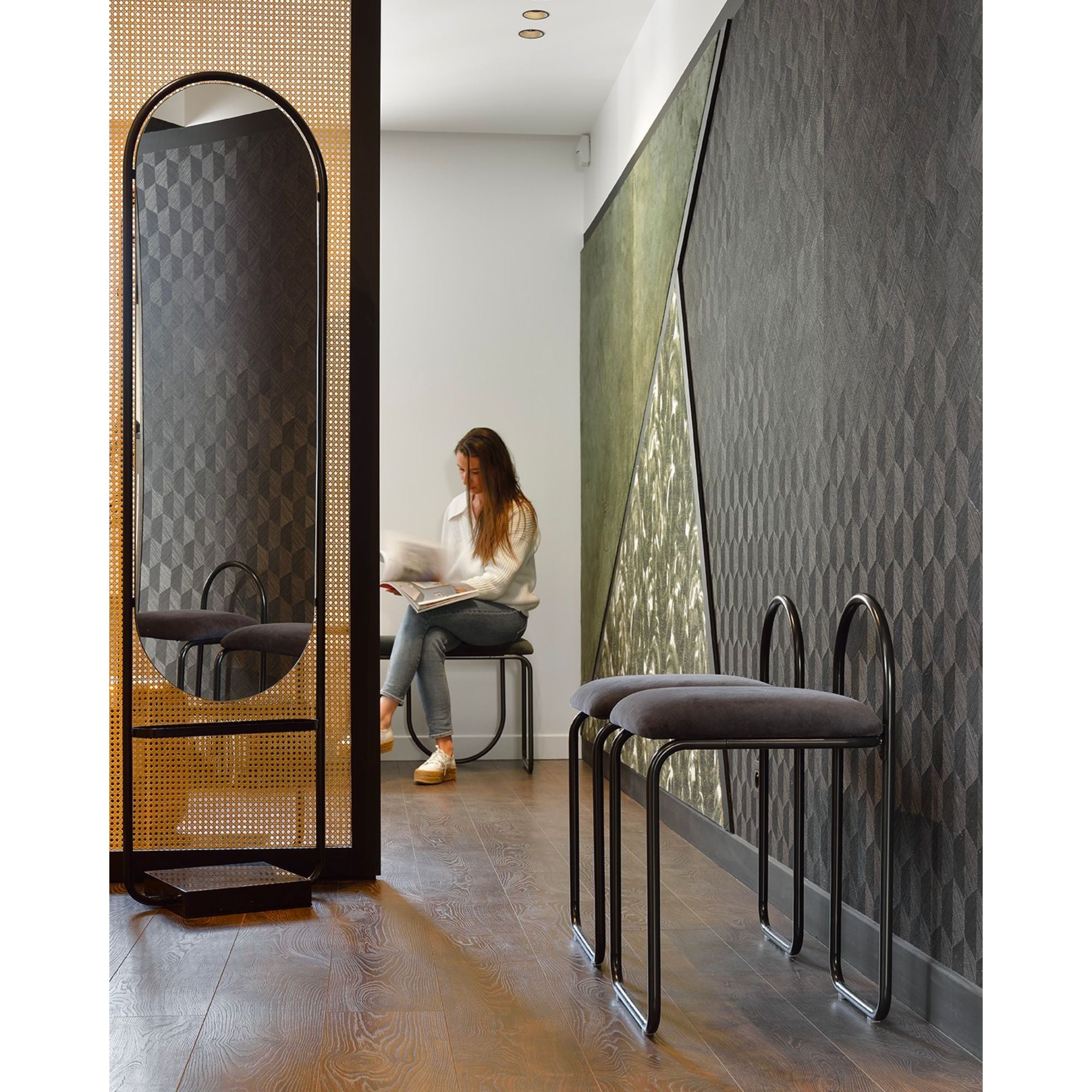 Angui Floor Mirror