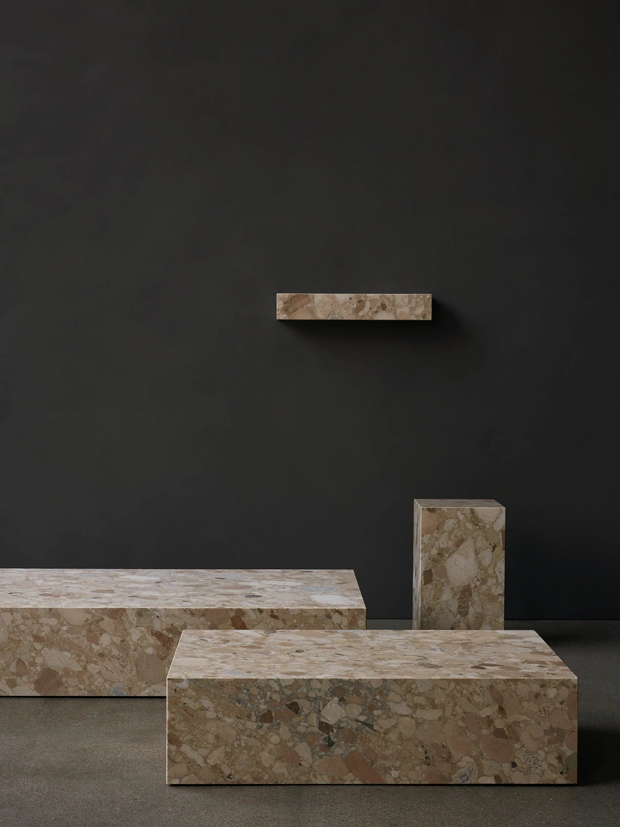 Plinth înaltă - Kunis Breccia Sand