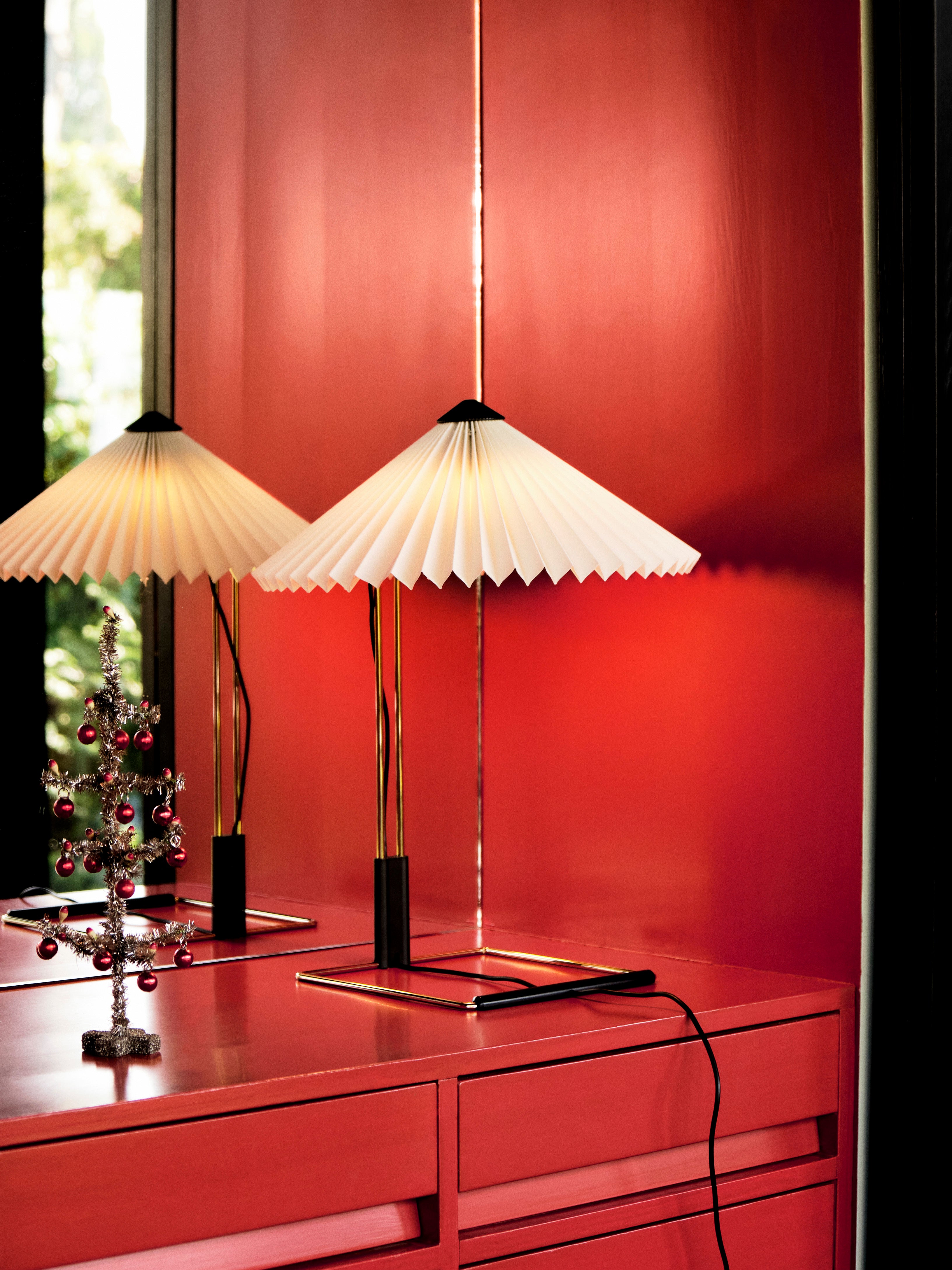 Matin Table Lamp - White