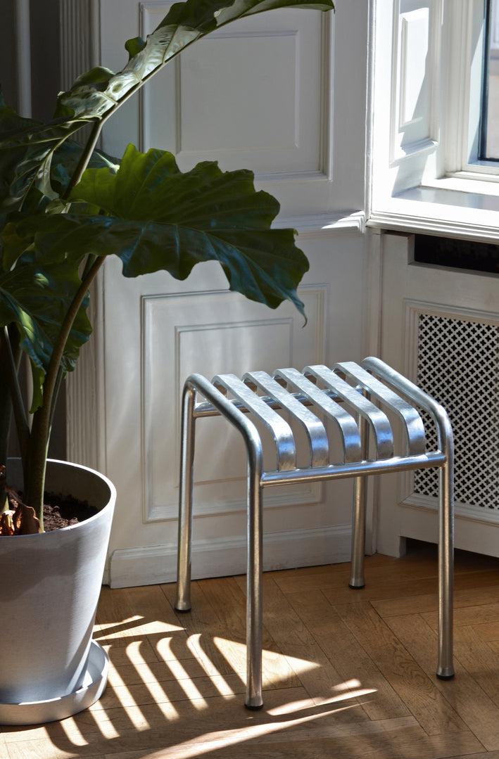 Palissade Stool - Hot Galvanised