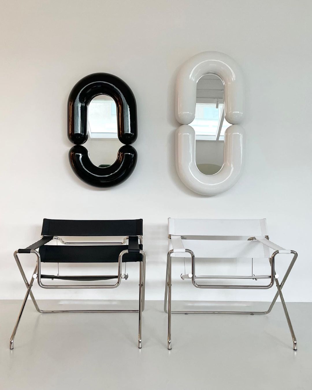Zodiac Mirror Medium - Black