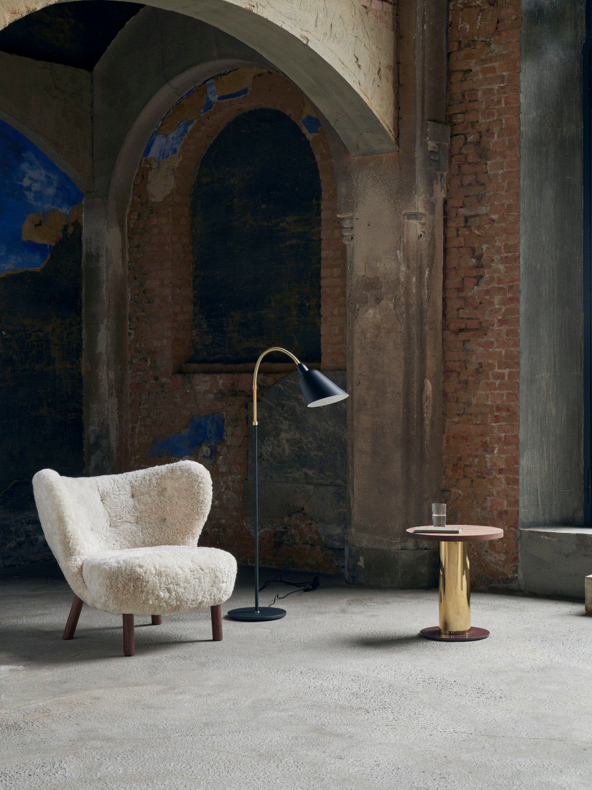 Bellevue AJ7 Floor Lamp - Black & Brass