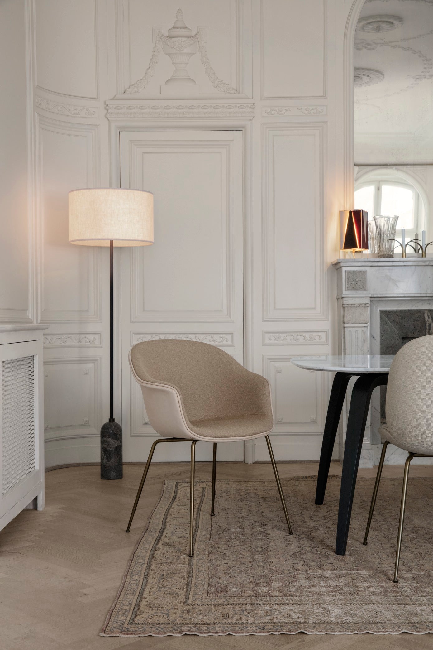 Bat Dining Chair Front Upholstered