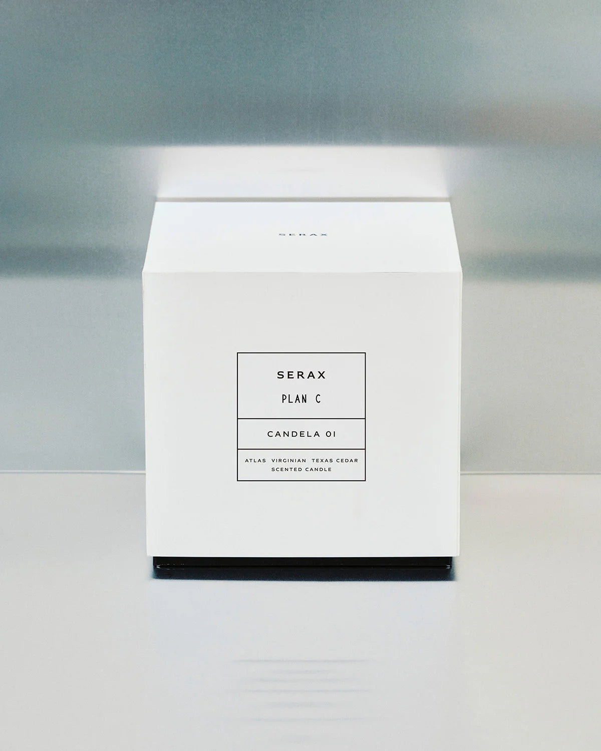 Scented candle L blue - black Candela 01