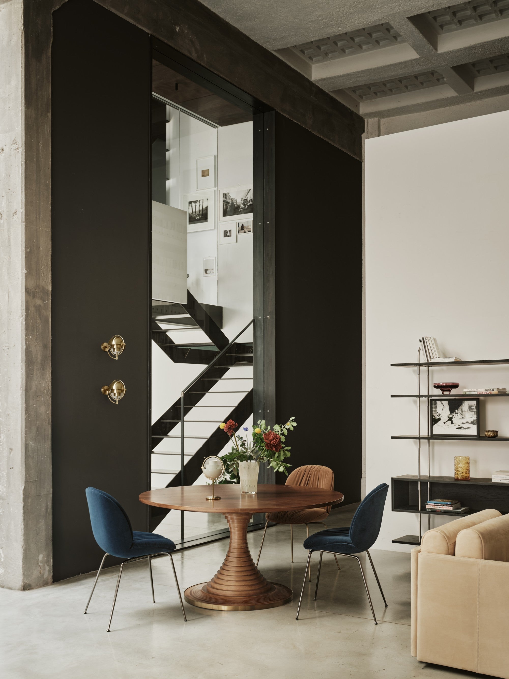 Scaun de Dining Beetle Soft - Complet tapitat, baza conica