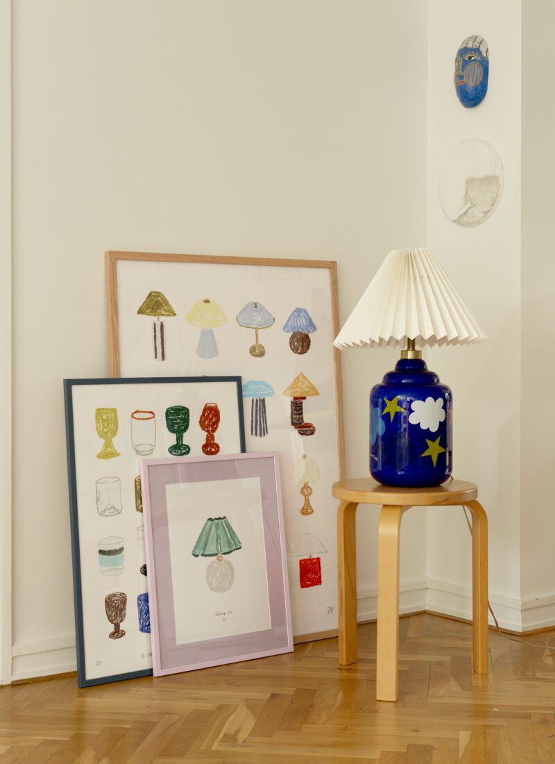 Isabelle Vandeplassche, Lamp 02, Passepartout Lavender, Rama Lavender