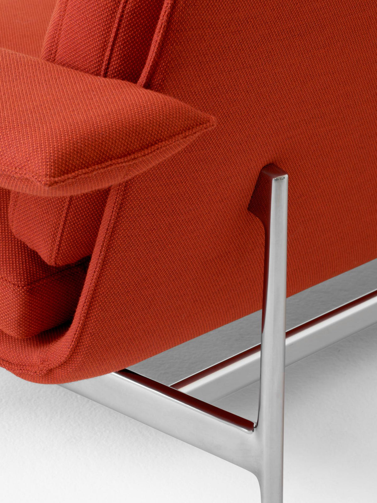 Meantime AV31  3-seater sofa - Polished Aluminium legs