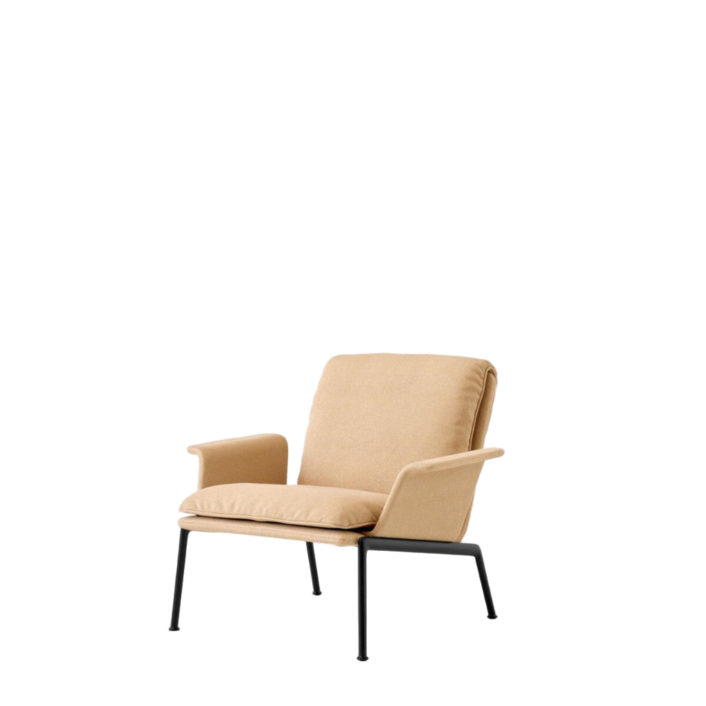 Muno Lounge Chair W. Arms LN19
