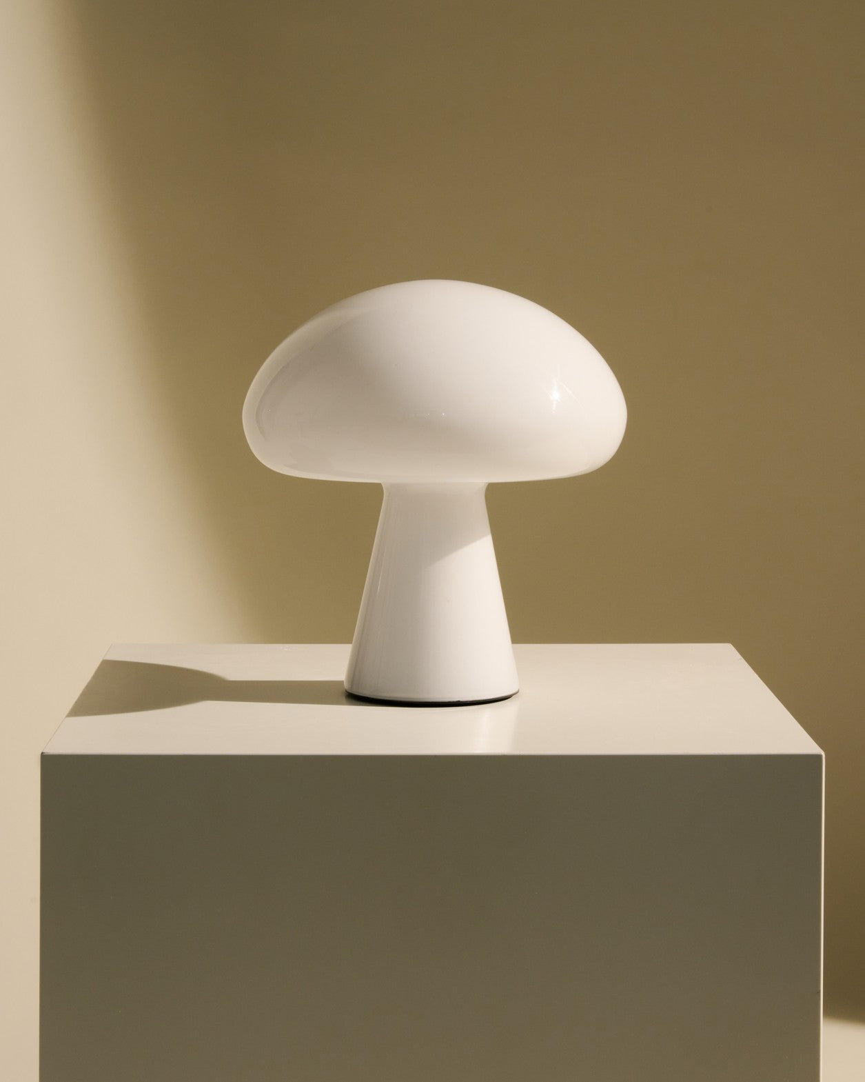 Obello Portable Lamp - Pearl White