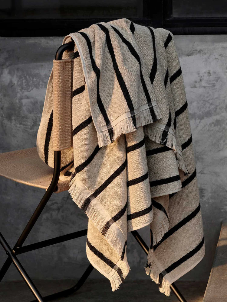 Alee Beach Towel- Sand/Black