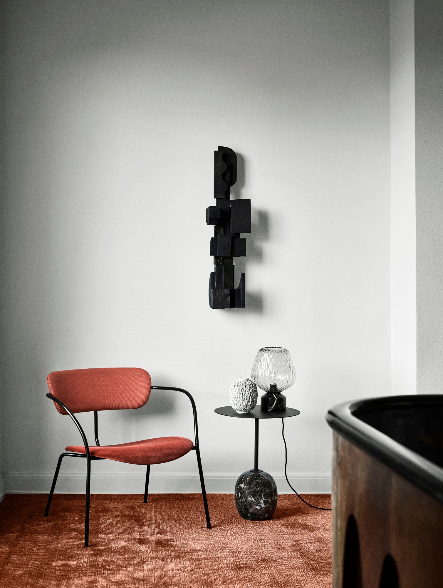 Lato Side Table LN8 Round - Warm Black & Emperador Marble