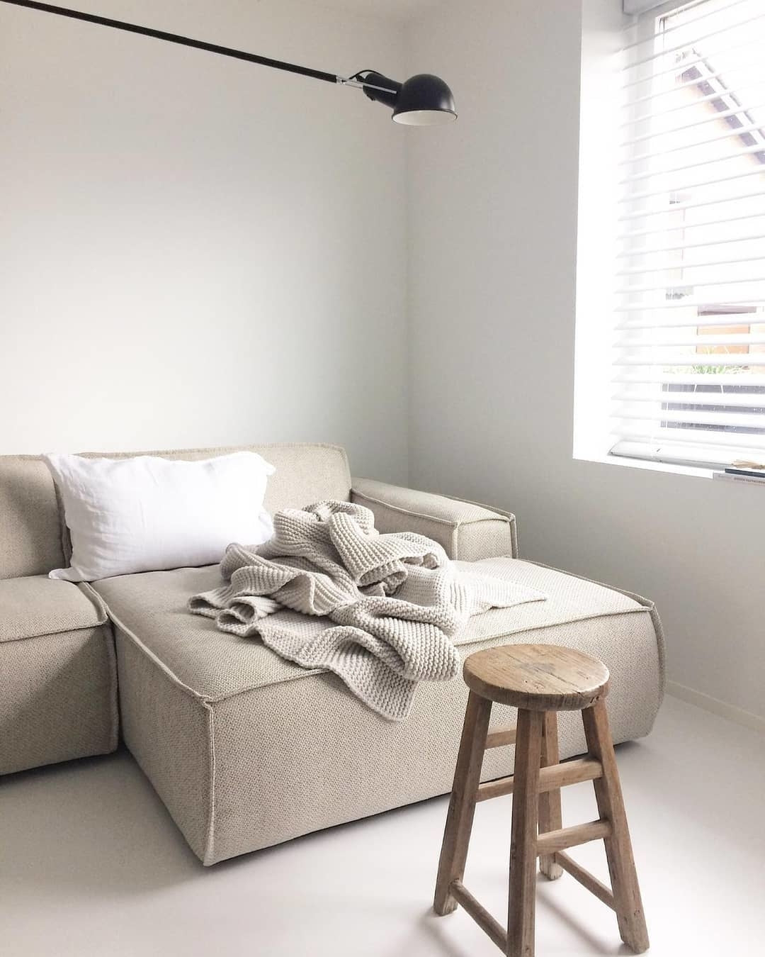 Edge Corner Sofa - Divan Right