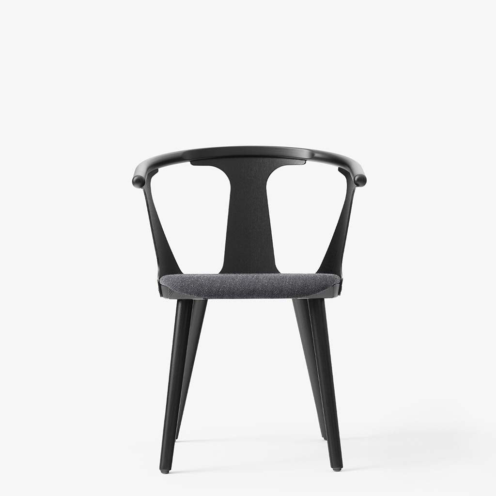 In Between Chair SK2 - Black Lacquered Oak w. Fiord 191