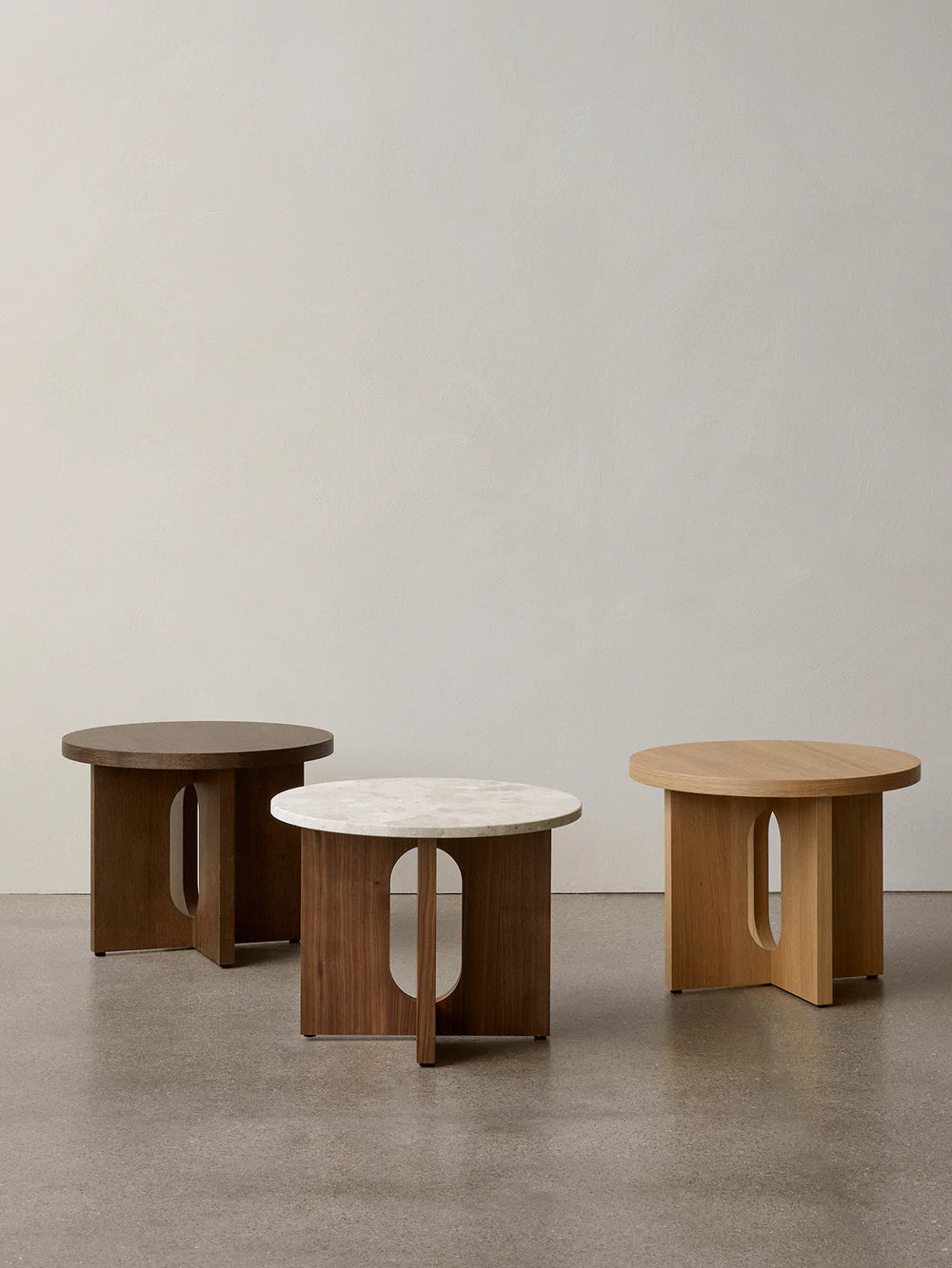 Androgyne Side Table, Ø50 - Natural Oak
