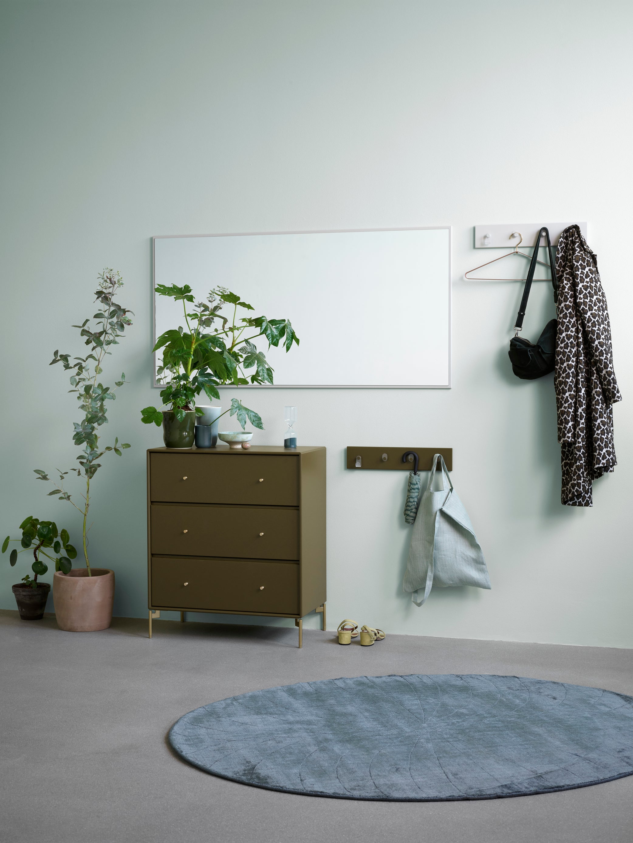 CARRY Dresser
