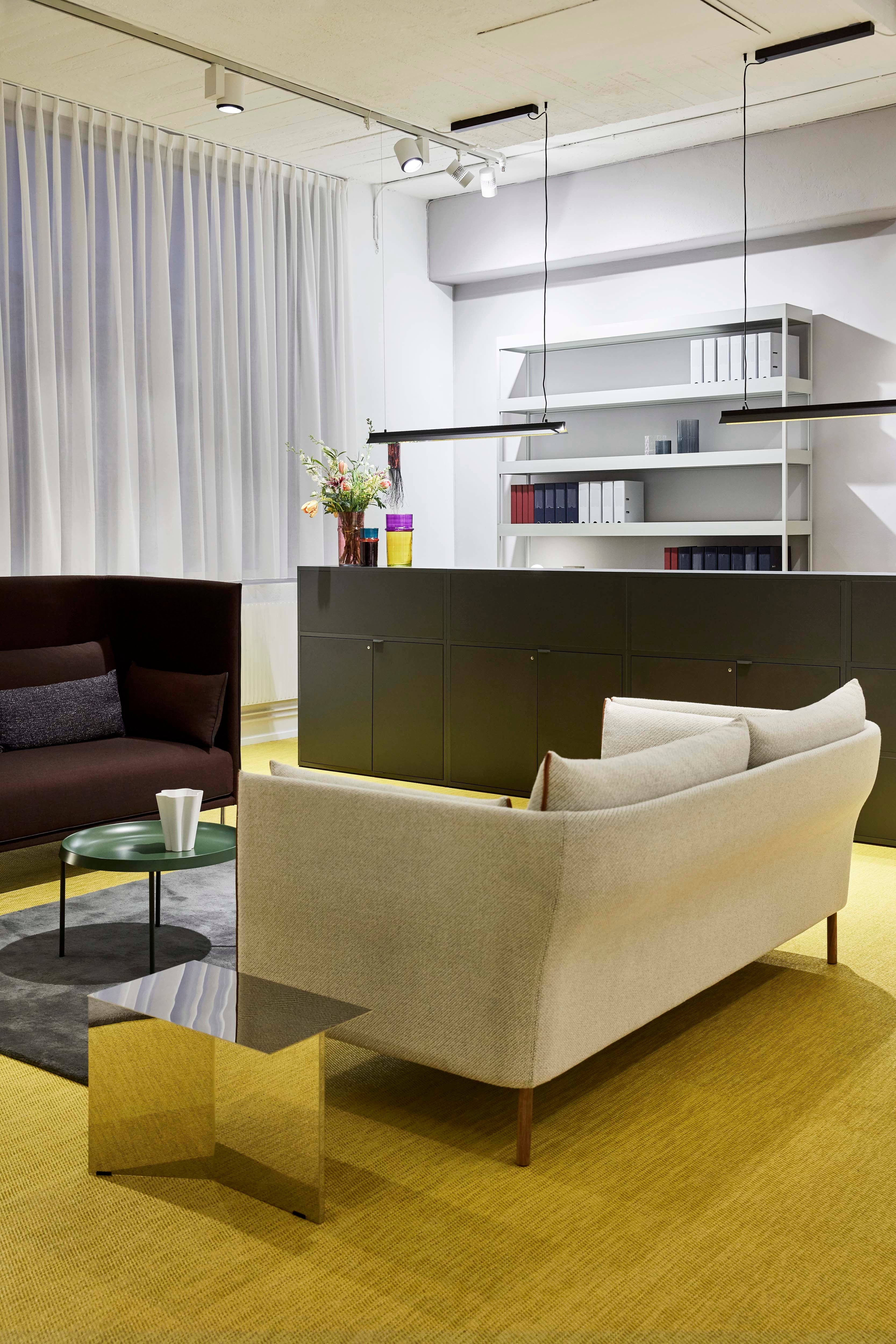 Oblong Slit Side Table - Mirror
