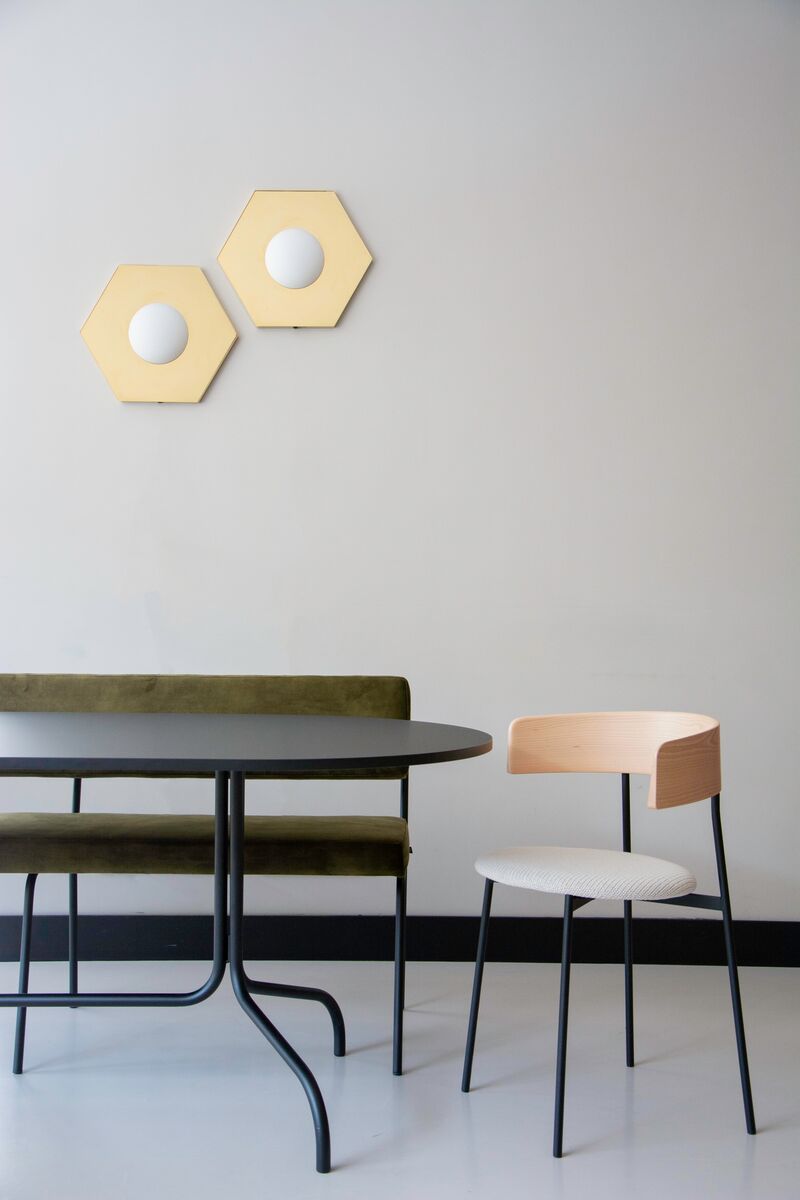 Friday Dining Chair Natural - Upholstered seat, With arms
