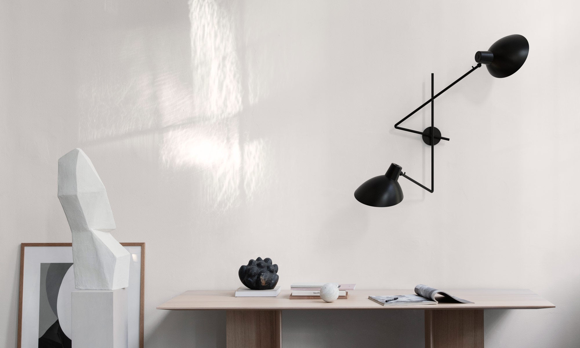 VV Cinquanta Twin Wall - Black mount, black reflectors